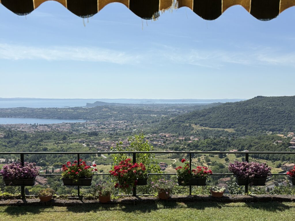Vista dal giardino
