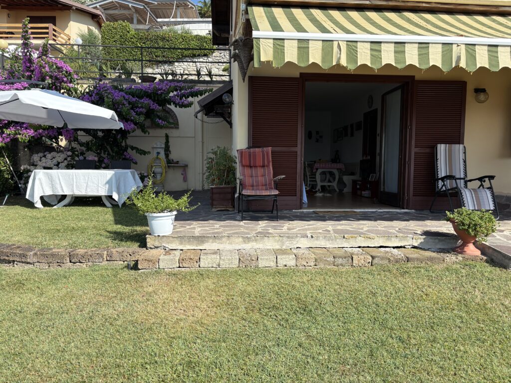 Facciata e ingresso
