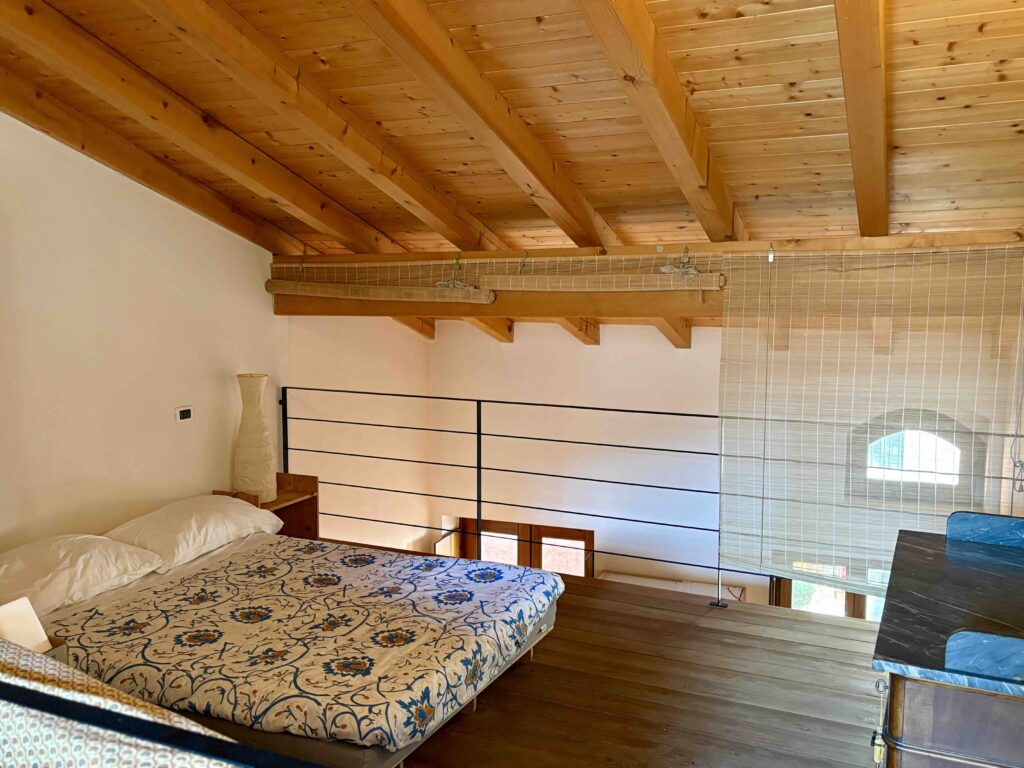 Camera sul soppalco